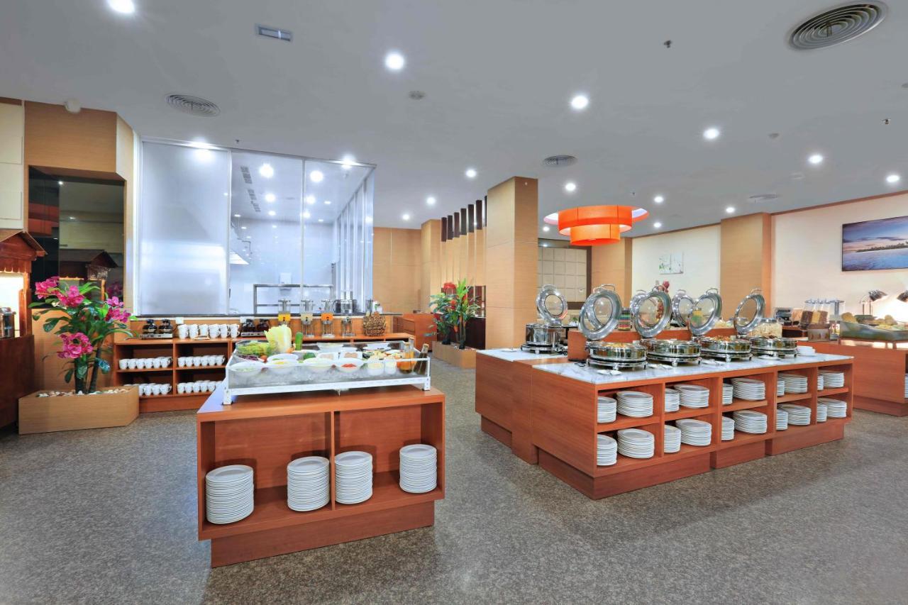 Aston Gideon Batam 3*